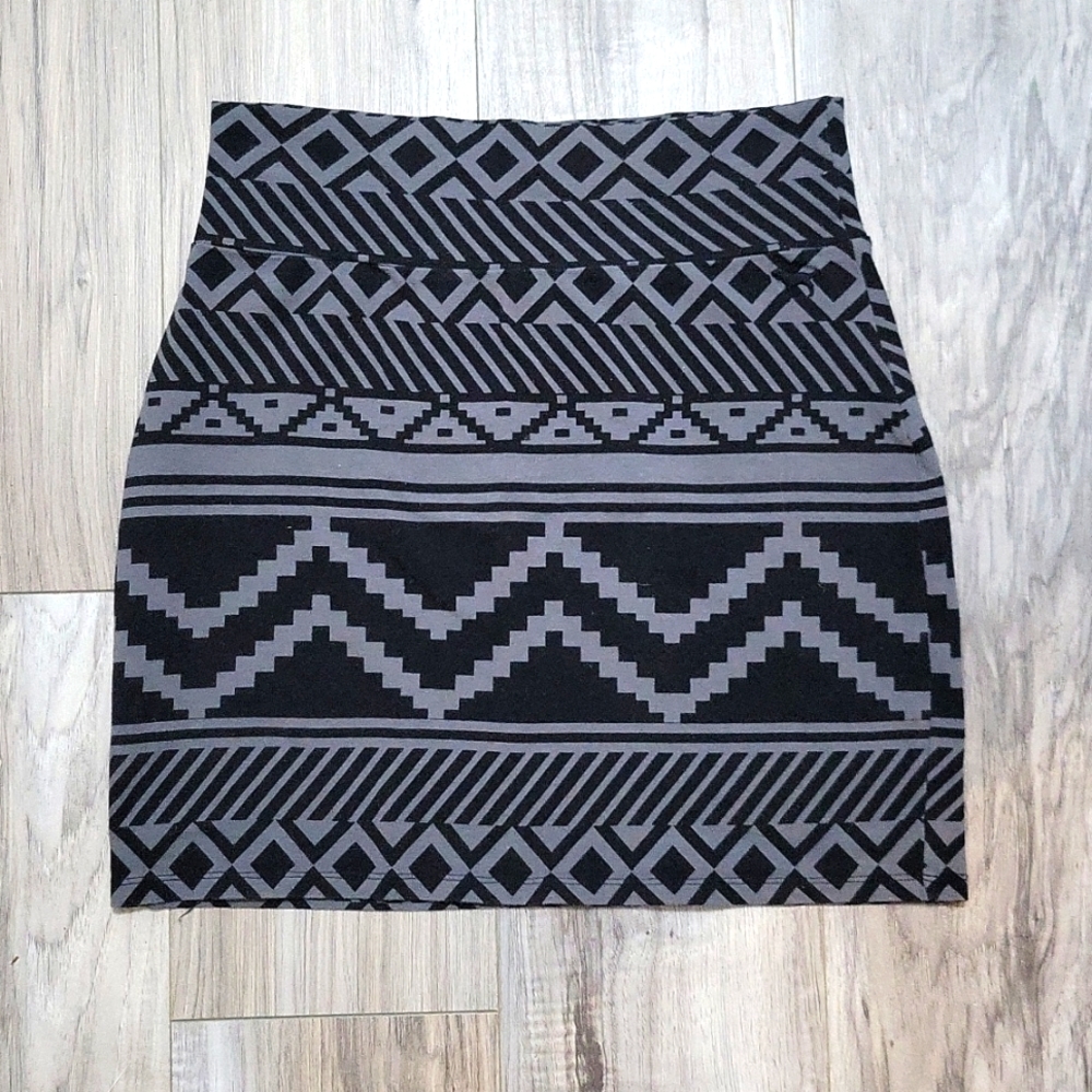 VS Pink Mini Skirt - Bodycon - Medium